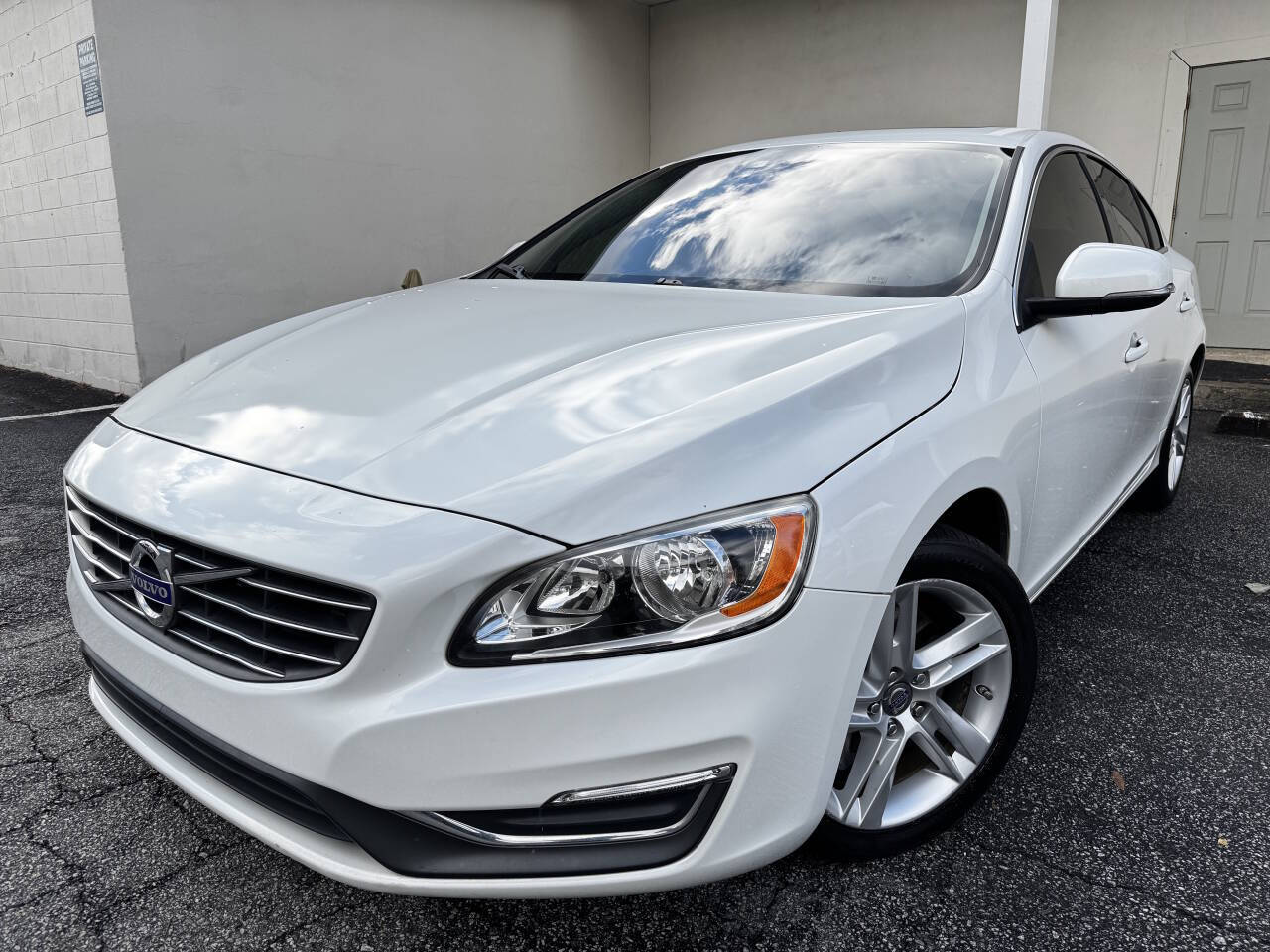 2014 Volvo S60 T5 4dr Sedan's photo