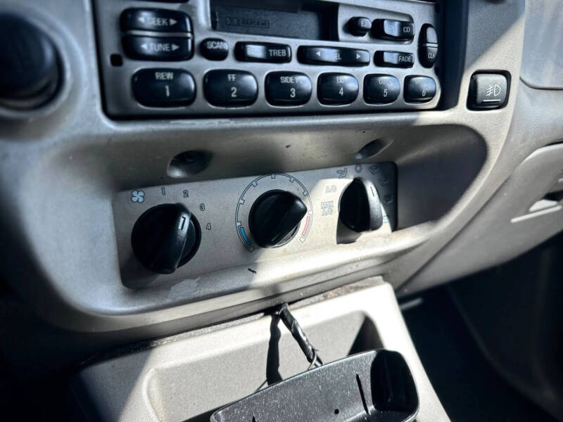 2002 Ford Explorer Sport Trac Value