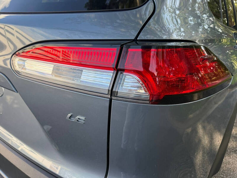 2024 Toyota Corolla Cross LE