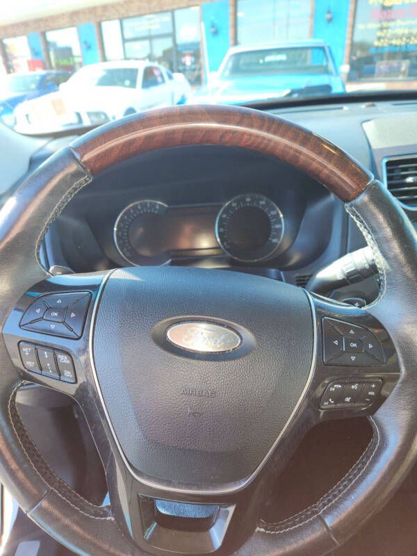 2016 Ford Explorer Platinum