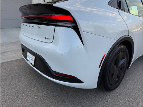 2023 Toyota Prius LE