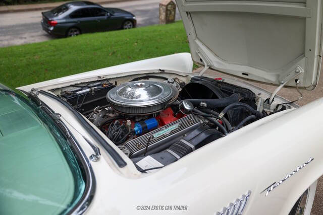 1957 Ford Thunderbird
