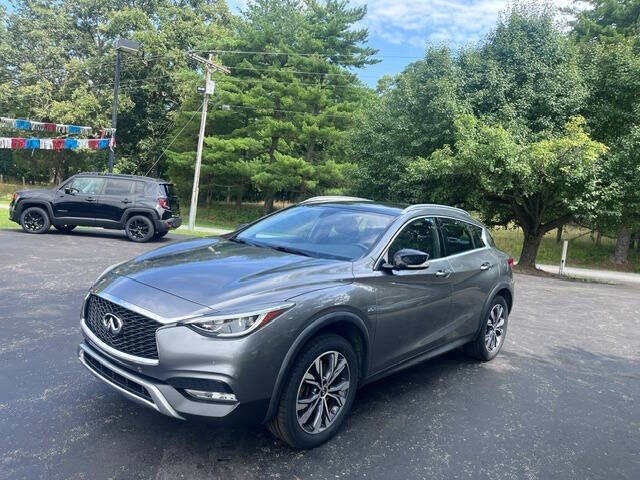 2017 Infiniti QX30 Premium