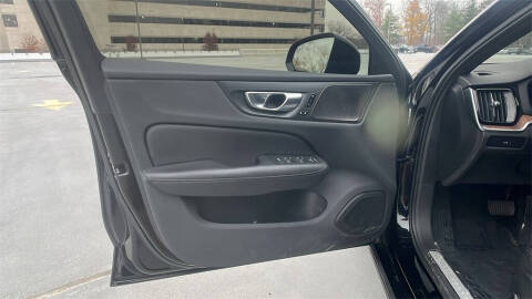 2023 Volvo S60 B5 Plus Black Edition