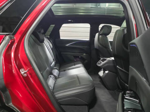 2024 Cadillac LYRIQ Sport 1