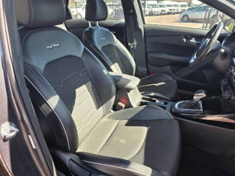 2022 Kia Forte GT Line