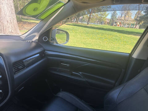 2016 Mitsubishi Outlander SEL