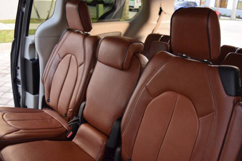 2017 Chrysler Pacifica Touring