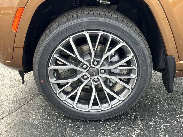 2026 Jeep Grand Cherokee Summit