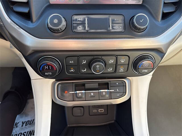 2021 GMC Acadia Denali