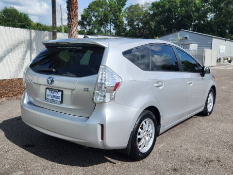 2014 Toyota Prius v Two