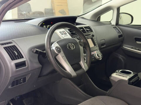 2013 Toyota Prius v