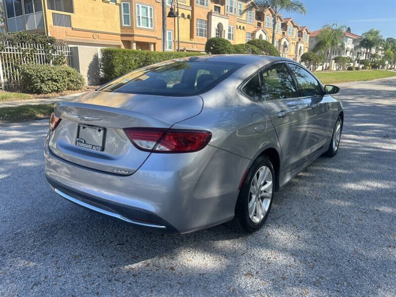 2015 Chrysler 200 Limited