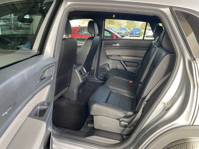 2021 Volkswagen Atlas Cross Sport V6 SE R-Line 4Motion