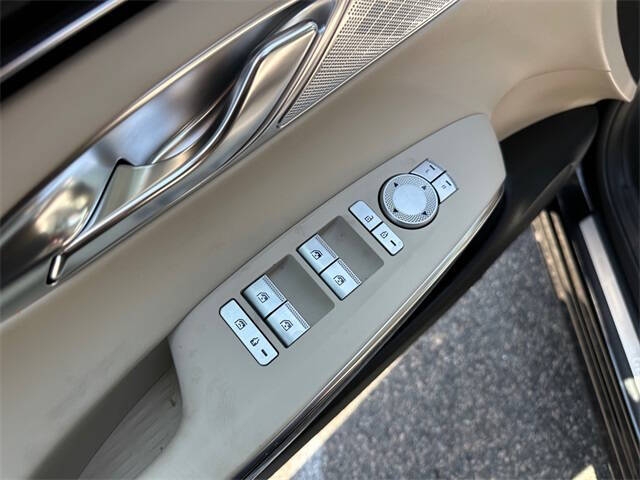 2024 Genesis GV70 2.5T Standard