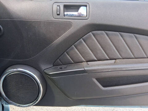 2014 Ford Mustang V6