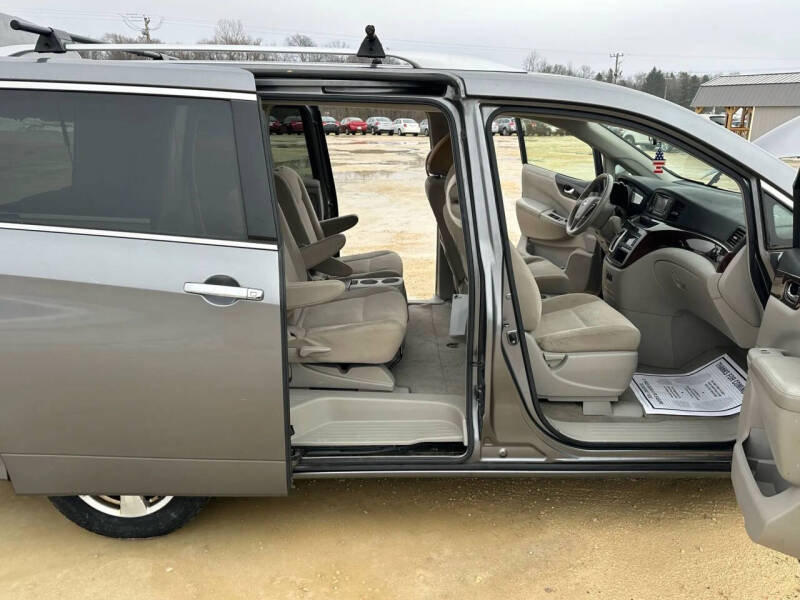 2016 Nissan Quest