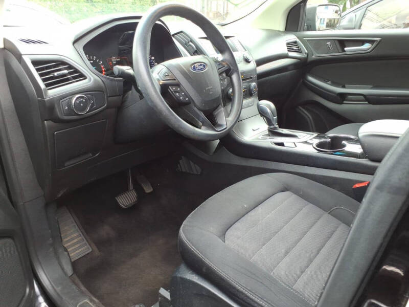 2018 Ford Edge SE