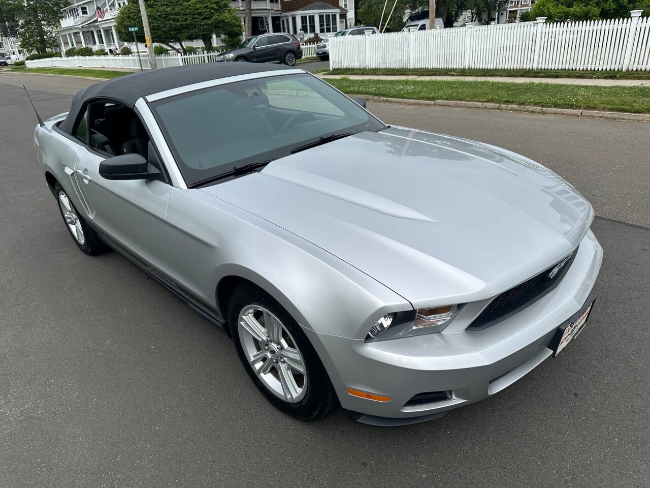 2010 Ford Mustang 5