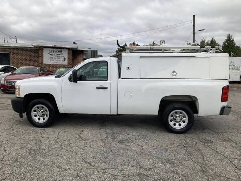 2013 Chevrolet Silverado 1500 for sale at Autocom, LLC in Clayton NC