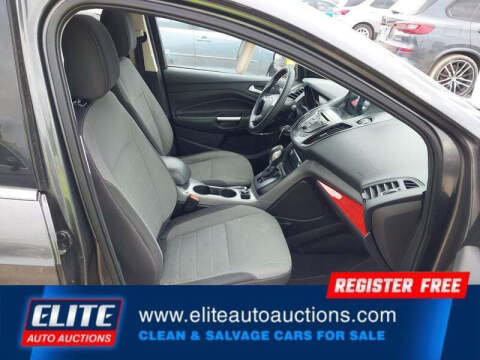 2016 Ford Escape SE