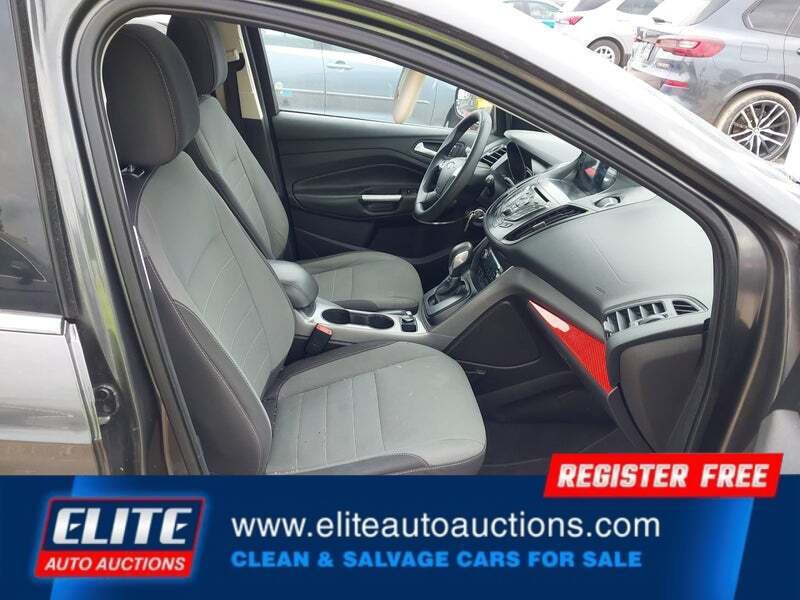 2016 Ford Escape SE