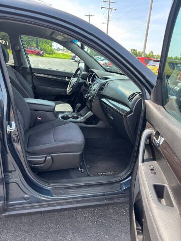 2011 Kia Sorento LX