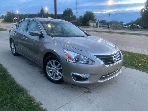 2014 Nissan Altima for sale at Wyss Auto in Oak Creek WI