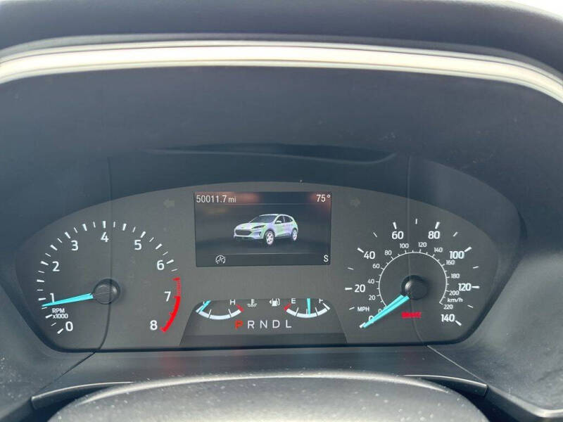 2022 Ford Escape SE