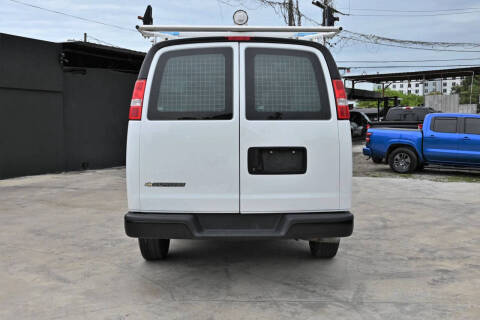 2024 Chevrolet Express 2500
