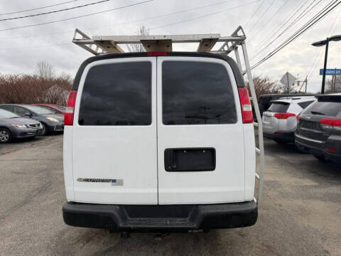 2020 Chevrolet Express 2500