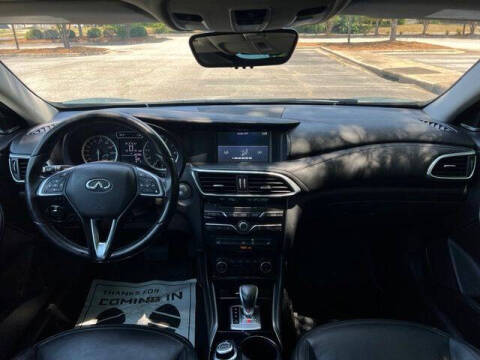 2018 Infiniti QX30 Premium