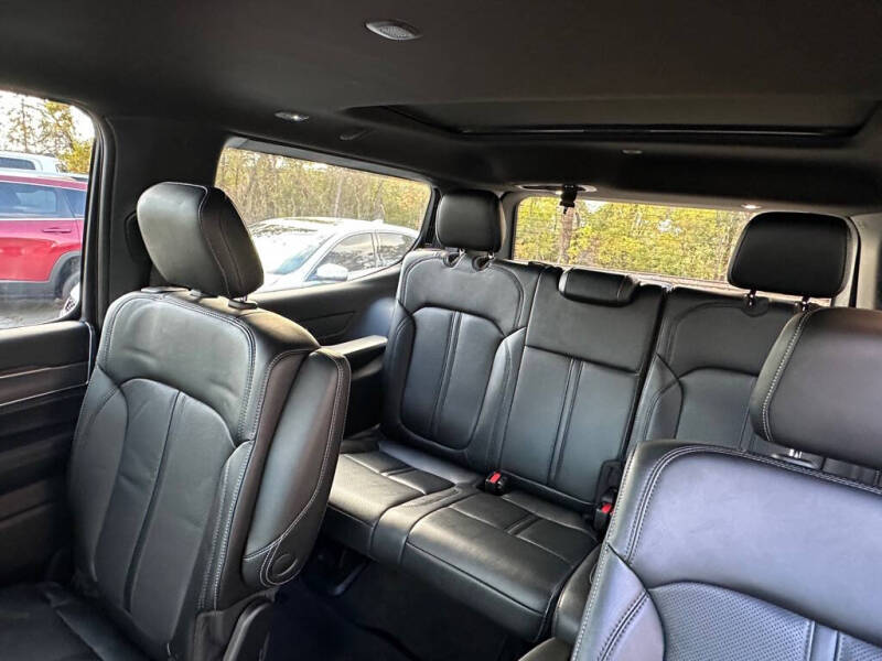 2023 Jeep Wagoneer Series II