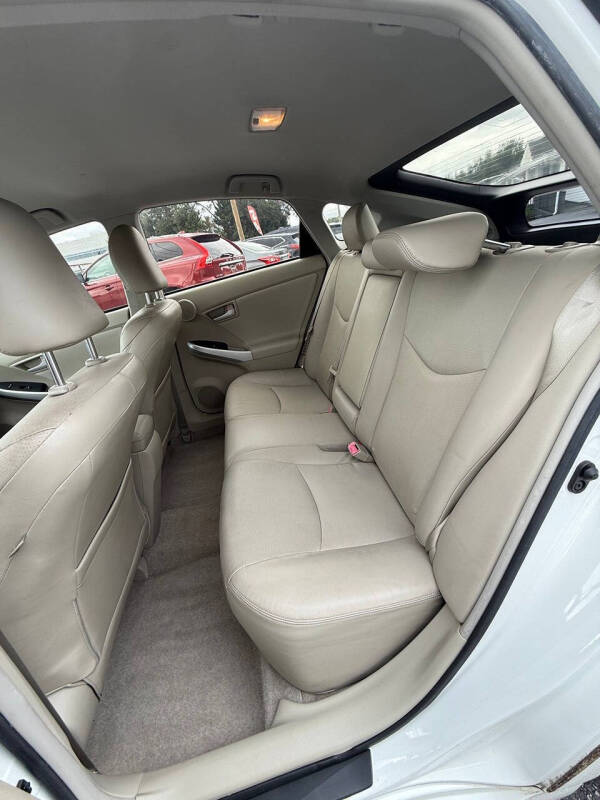 2010 Toyota Prius II