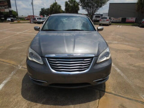 2013 Chrysler 200 LX