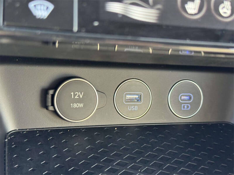 2026 Genesis G70 2.5T Standard