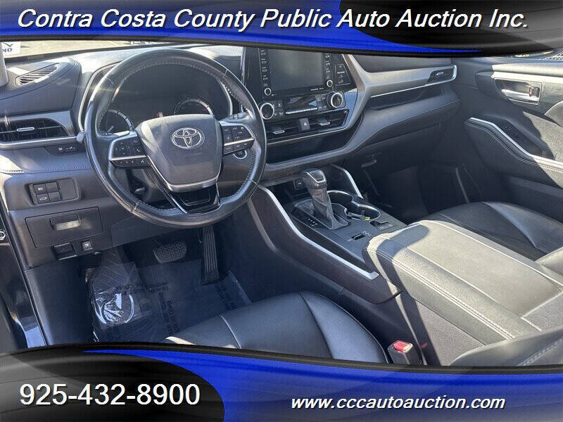 2021 Toyota Highlander XLE