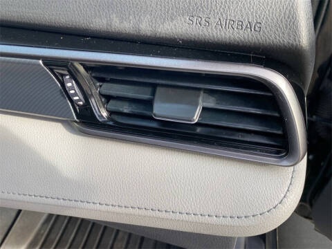 2021 Toyota Camry Hybrid LE