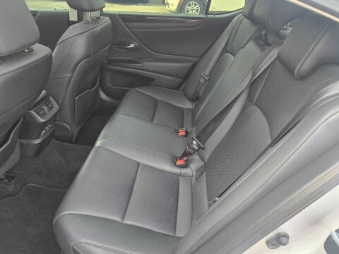 2019 Lexus ES 350 Luxury