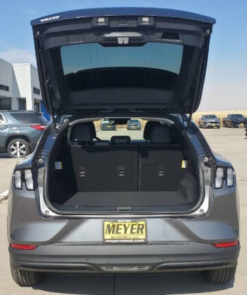 2023 Ford Mustang Mach-E Select