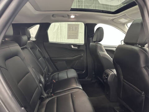 2025 Ford Escape Platinum