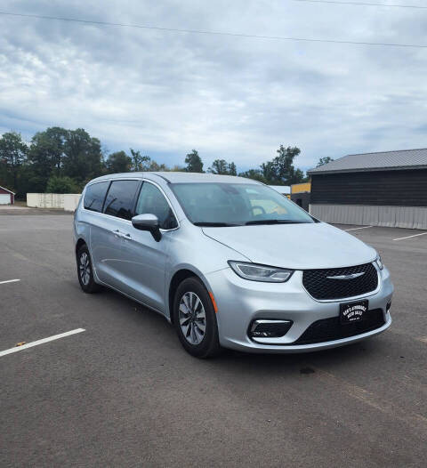 2023 Chrysler Pacifica Plug-In Hybrid for sale at Auto Hunter in Webster, WI