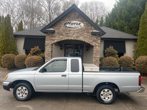 2000 Nissan Frontier for sale at Hoyle Auto Sales in Taylorsville NC
