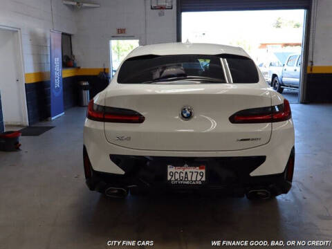 2022 BMW X4 xDrive30i