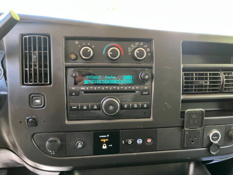 2017 GMC Savana 2500