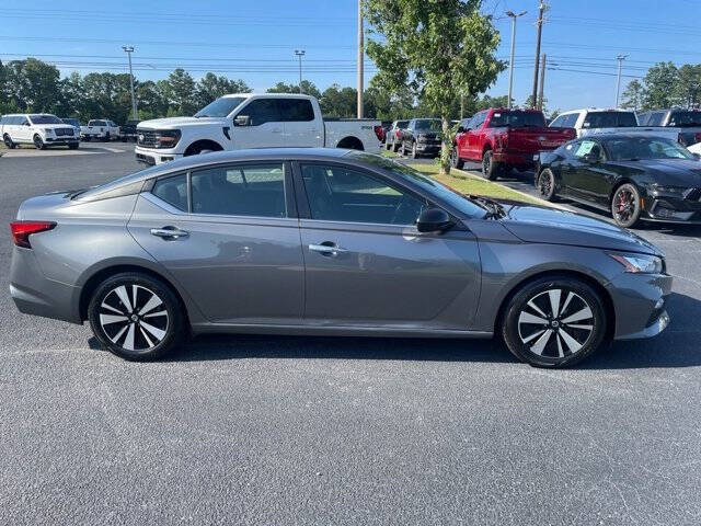 Used 2022 Nissan Altima SV with VIN 1N4BL4DV7NN381813 for sale in Loganville, GA