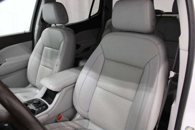 2021 GMC Acadia SLT