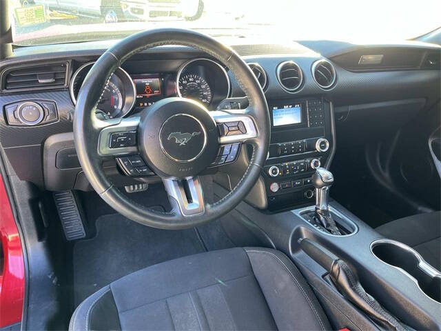 2021 Ford Mustang EcoBoost