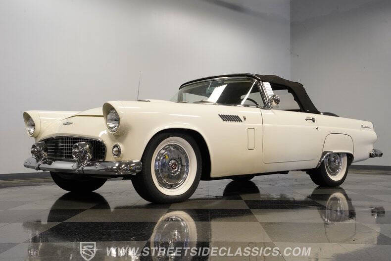 1956 Ford Thunderbird