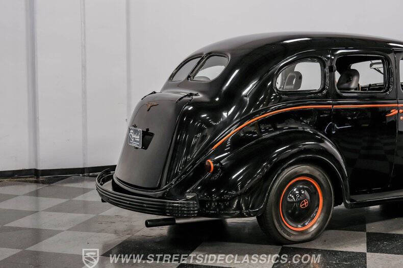 1937 Chrysler Desoto
